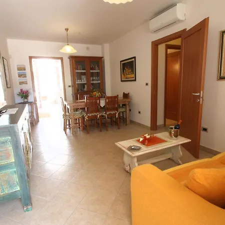 Pearl Apartment